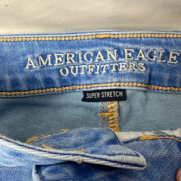 SET- 3 PAIRS OF JEAN SHORT 2-SIZE 28 1- SIZE 25 KYLIE & KENDALL, AM EAGLE - Picture 4 of 12